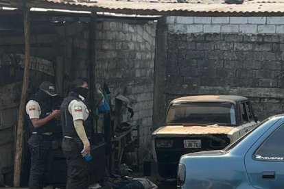 Las víctimas fueron sorprendidas en un taller mecánico del sector La Independencia.