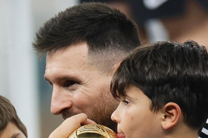 Lionel Messi, Antonela y sus hijos, un gol al amor.