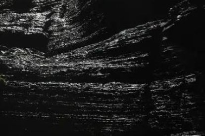 Cuando ingresó a la Cueva de los Tayos, Álvaro Cantos vio una culebra albina no venenosa, un espécimen que es raro de encontrar.