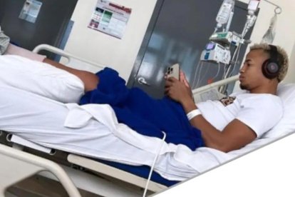 El tricolor Byron Castillo fue operado con éxito de una lesión el tobillo izquierdo. Tendrá dos meses de recuperación.