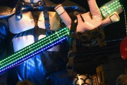 Ruta de los monigotes gigantes: la premiación de los 'años viejos' entra en la recta final