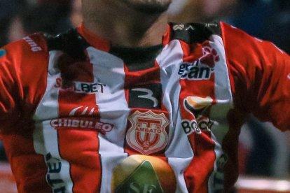 Luis Estupiñán jugador del Técnico Universitario de Ambato.