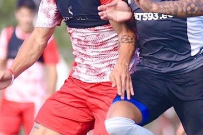 En un partido de 4 tiempos de 30 minutos, Emelec se quedó con el triunfo en su primer amistoso