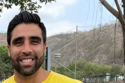 Damián Lanza y su hijo Luciano, que es delantero.