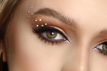 Los tonos tierras son ideales para todas las mujeres.