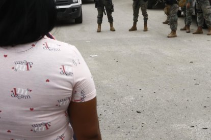 Cada mes, la pareja de enamorados se ve por dos ocasiones.