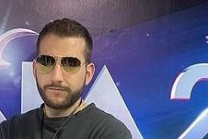 El ecuatoriano ya se encuentra ensayando para la competencia.