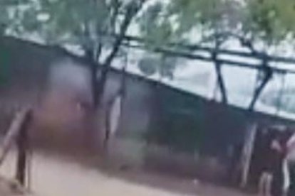 Las fuertes lluvias han afectado más de 100 familias en la zona rural de la capital manabita.