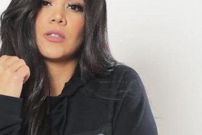 Michela es una presentadora, influencer y animadora ecuatoriana.