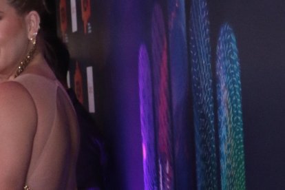 La actriz Carolina Jaume lució un vestido del diseñador José Luis Fernández