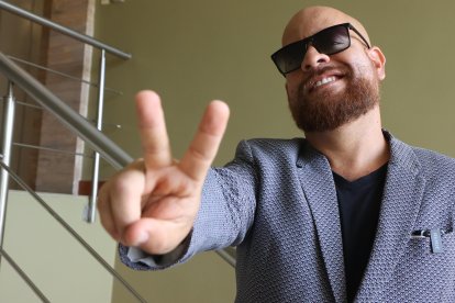 Juan Carlos Vergara, conocido musicalmente como el Jefe, se va de salsa