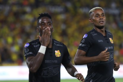 Adonis Preciado y Fidel Martínez hicieron goles ante Aucas.