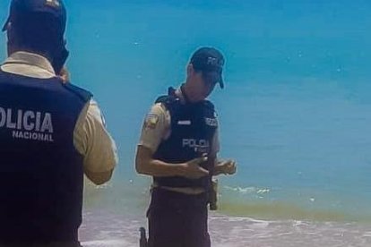 Miembros de Dinased recogieron el cuerpo sin vida de la fémina.