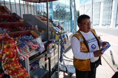 Los comerciantes cercanos a la Asamblea contaron que sus ventas bajaron