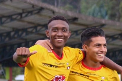 Juveniles canarios en competencia.