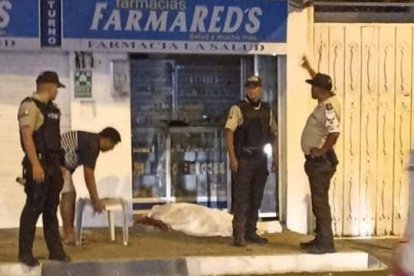 El dueño de una farmacia de Atacames fue asesinado la noche del jueves 18 de mayo.