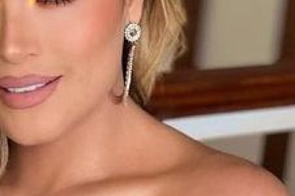 Alejandra actualmente es la conductora del programa Vivas las mañanas.