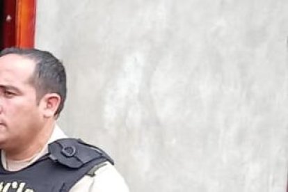 Seis sujetos habrían sido los que entraron a la fuerza al inmueble y sacaron al hombre.