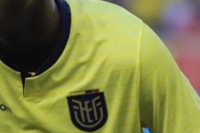 William Pacho, la nueva cara en la defensa de Ecuador y tiene gol.