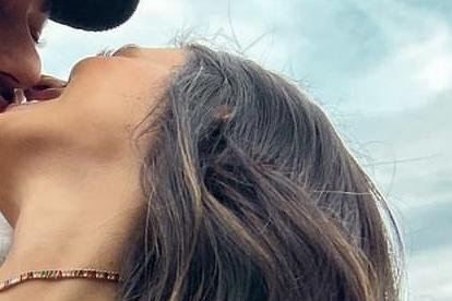 Neymar y su novia Bruna han causado sensación con el bendito arreglo para que el jugador siga siendo un loco en el amor.