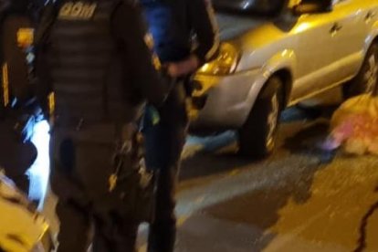 La Policía llegó a dar trámite a los crímenes en Santa Elena.