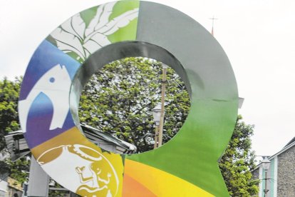 En Quevedo los negocios cierran temprano. Por las noches se observan vías desoladas.