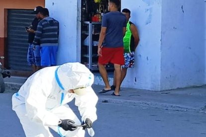 Medicina Legal recogía indicios del asesinato de un hombre apodado La Tota.