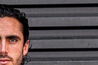 Leo actualmente mantiene una relación amorosa con Ariana Altuve.