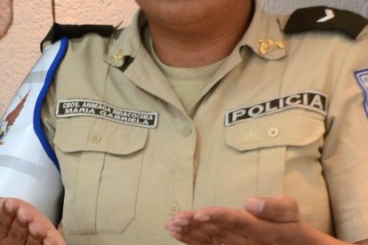 María Gabriela trabaja en la Policía Comunitaria del Distrito Los Chillos, al oriente de Quito.