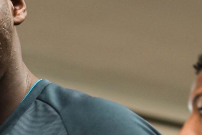 Moisés Caicedo, y su segundo partido de local ante Uruguay con la selección de mayores.