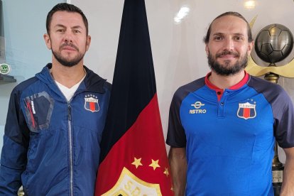 Jorge Iván Mancheno (i) y José Pardo (d) toman las riendas del Deportivo Quito.