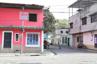 Viviendas como esta, en la ciudadela Ferroviaria 1, son ofertadas en todos los sectores de Durán.