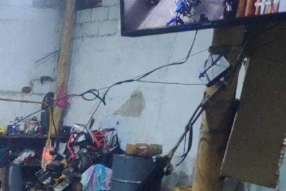 En un taller de motos de la avenida 14 y calle 15 del barrio 28 de Mayo fue asesinado Andy Ramírez, de 24 años.