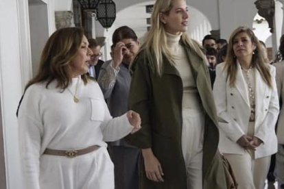 Loudes y Lavinia sostuvieron reunión en Carondelet.