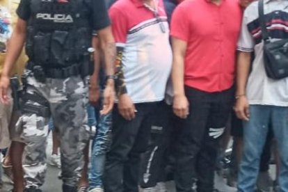 El alboroto y linchamiento ocurrió en pleno centro de Quevedo.