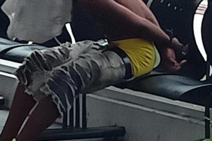 Se informó que el supuesto integrante de la organización delictiva fue llevado a instalaciones policiales y luego fue puesto a órdenes de la autoridad competente.