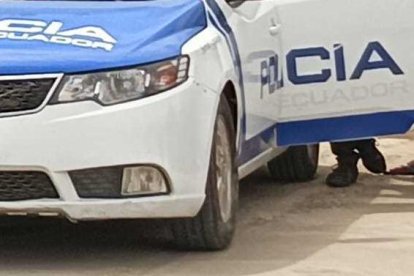 A los sospechosos los detuvieron en una gasolinera.