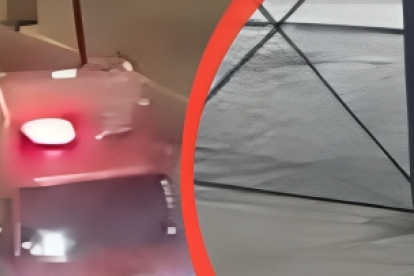 Captura de pantalla del momento en que una mujer realizaba labores de parto antes de que llegue la ayuda.