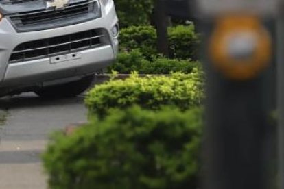 En esta camioneta, personal de Policía persiguió a los supuestos extorsionadores.