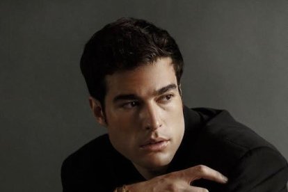 Danilo Carrera es un actor ecuatoriano que ha protagonizado varias novelas.
