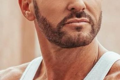 Axel es un cantante argentino conocido por su temas 'Amo'.