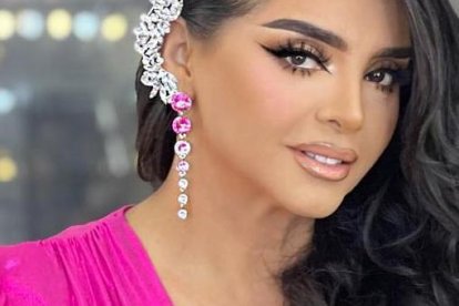 La actriz Paola Faría se animó a hacer fotos sensuales.