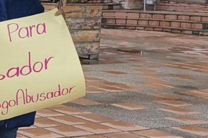 Familiares de perjudicada llegaron al Complejo Judicial para exigir justicia.