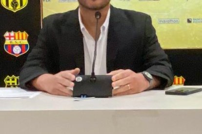 Gente de Barcelona: Luigi Machiavello, Antonio Álvarez y Raúl Chávez.