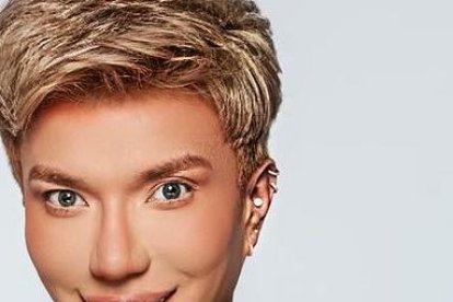 Héctor Alvarado pertenece al ‘Dúo del Ecuador’, que maquilla a las famosas ecuatorianas.