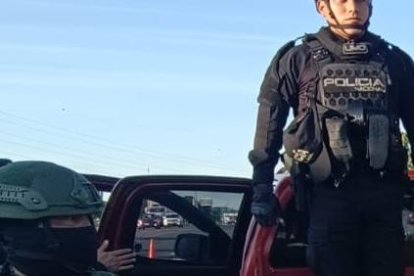 El sospechoso llevaba el explosivo en el balde de la camioneta, cubierto con colchones.