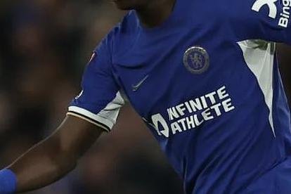 Moisés Caicedo actuó de titular en el empate de Chelsea ante Brentford