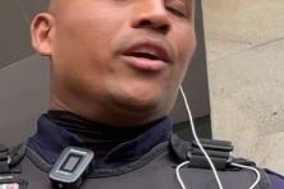 El talento de José está consagrado a la música cristiana.