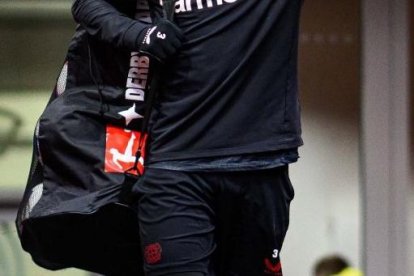 Piero Hincapié sería titular en el choque de Bayer Leverkusen ante Roma.