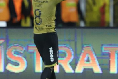 Gabriel Cortez y su gol ante Católica dejó a Barcelona con todo a su favor para el remate final.